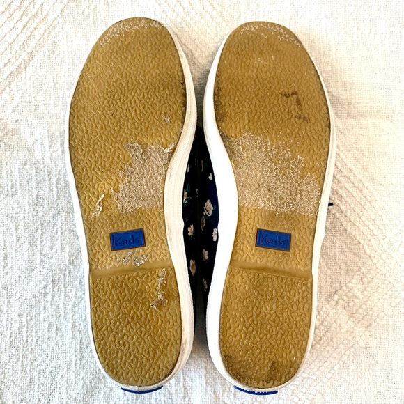 Draper James x Keds Shoes in Navy Floral Size 7 - Picture 6 of 10